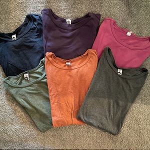 LOT of 6 bp. Size Medium Long Sleeve T-shirts